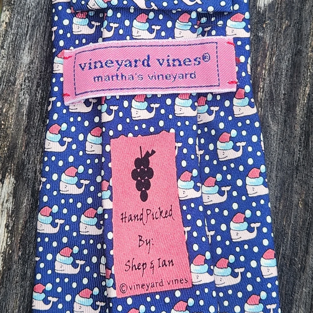 Vineyard Vines Boys Santa Whale Printed Silk Neck Tie